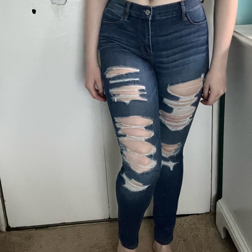 Ripped jeggings